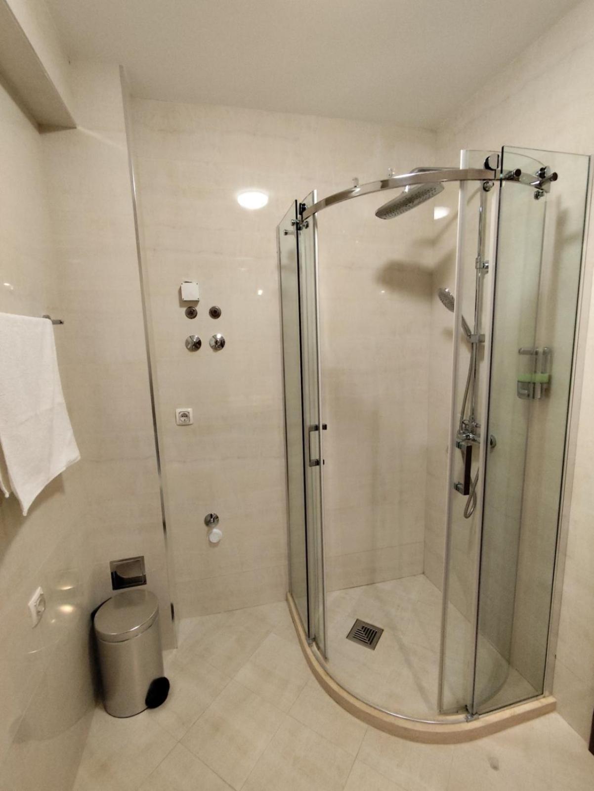 Urban Apartments Сутоморе Экстерьер фото